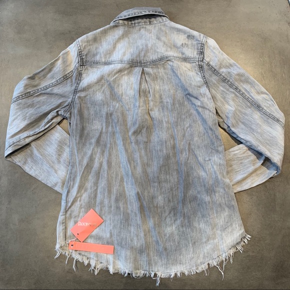 Blank NYC snap up shirt - Picture 2 of 2